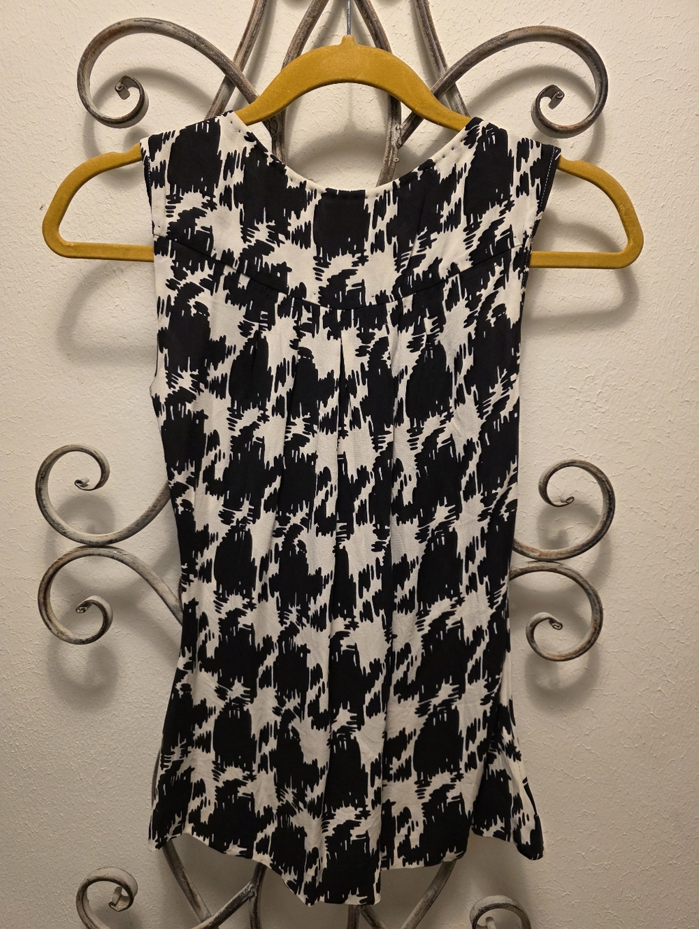 Tory Burch Tank - Picture 5 of 5